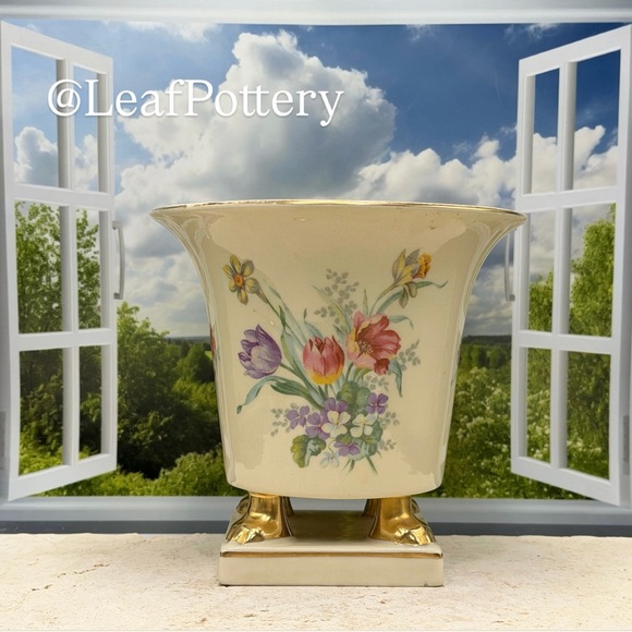 Vintage Footed Floral Cachepot - Gilded Lion Paw Feet Porcelain Planter - Picture 5 of 13